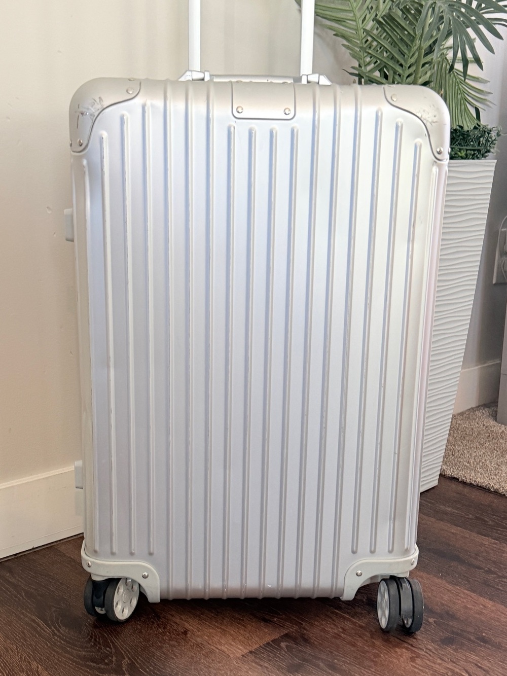 RIMOWA Original Check-In M Silver Aluminum Spinner Suitcase - Picture 11 of 16